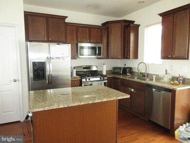 11823 Tower Hamlets Place, Waldorf, MD 20602 - photo 6