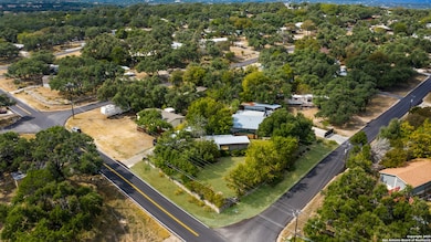 2020 Overhill St, Canyon Lake, TX 78133 - photo 3