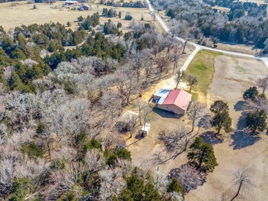 595 Navajo Rd, Whitesboro, TX 76273 - photo 3