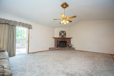 6911 Beard Ct, Louisville, KY 40228 - photo 6