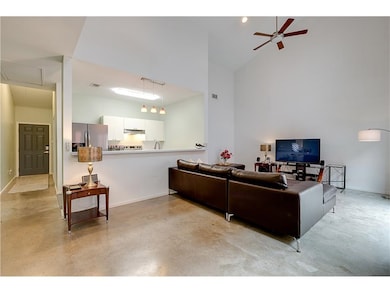 1727 N Fitzhugh Ave, Dallas, TX 75204 - photo 4