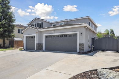 04 - Front of Property