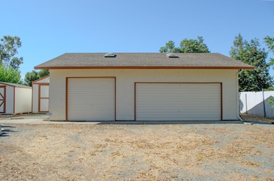 2482 E Collier Rd, Acampo, CA 95220 - photo 3