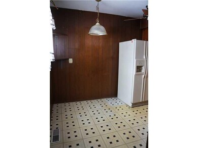 623 S 9th Ave, Beech Grove, IN 46107 - photo 4