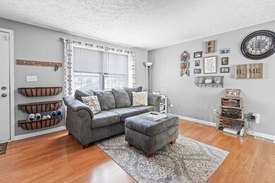 694 Cherryhurst Dr, Columbus, OH 43228 - photo 6