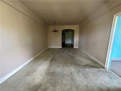 Henley Hall unit 4C, Jamaica, NY 11432 - photo 6