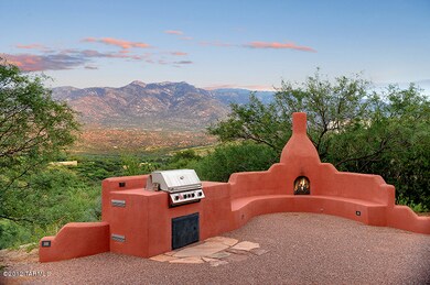 Builtin BBQ & Gas Kiva Fireplace