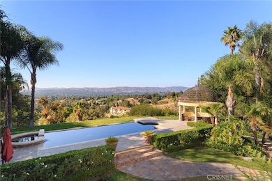 unlisted-address, Woodland Hills, CA 91364 - photo 4