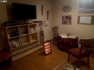 7858 Nonpareil Rd, Sutherlin, OR 97479 - photo 6