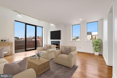 1228 31st St NW unit 6, Washington, DC 20007 - photo 3