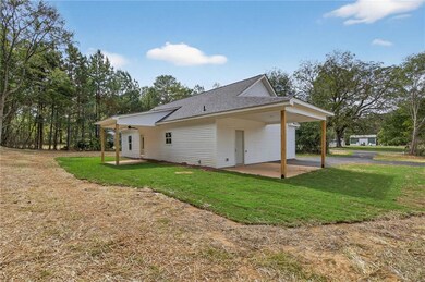 539 Grogan Rd, Buchanan, GA 30113 - photo 2