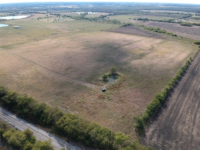 5646 N US Highway 69 unit 56 Ac, Celeste, TX 75423 - photo 7