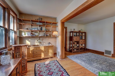 911 N 50th St, Omaha, NE 68132 - photo 6