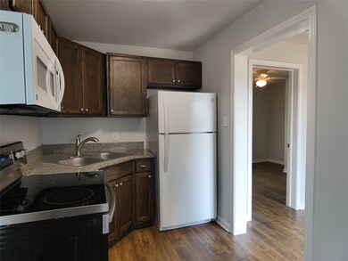 507 Houston St unit 1, Rosenberg, TX 77471 - photo 7
