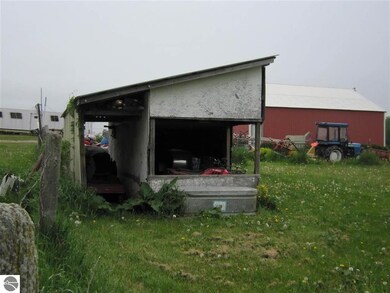 194 W State Rd, West Branch, MI 48661 - photo 6