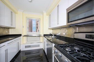200 Central Park S unit 14P, New York, NY 10019 - photo 7