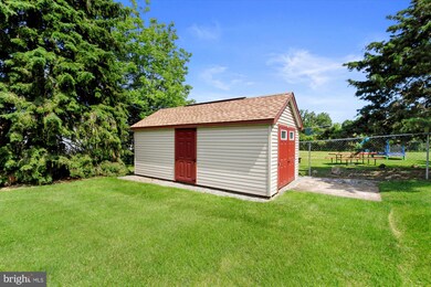 32 S Oller Ave, Waynesboro, PA 17268 - photo 7