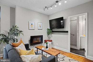 2601 Parkway Condominiums unit 205, Philadelphia, PA 19130 - photo 4