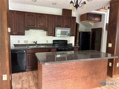 123 E Wallace St, Findlay, OH 45840 - photo 4