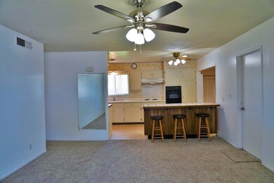 269 W Spring Ln Lemoore 05 Front Room 2