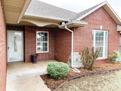 1920 Aspen Place, Shawnee, OK 74804 - photo 2