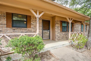 921 Rosebud Dr, Azle, TX 76020 - photo 5