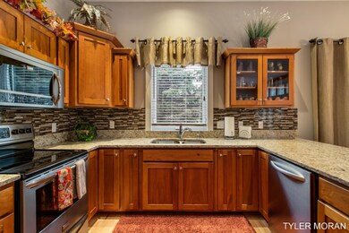 12375 Highland Dr, Allendale-25