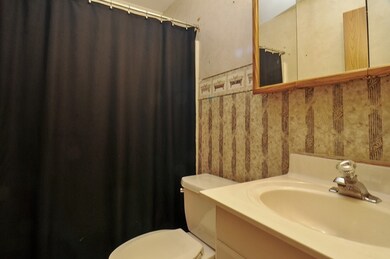 2958 W Vermont Ave, Waukegan, IL 60087 - photo 4