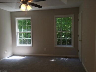 313 Hubbard St, Reidsville, NC 27320 - photo 5