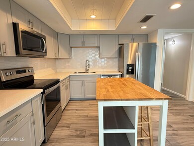 13617 N 24th Ave, Phoenix, AZ 85029 - photo 6