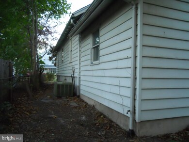 315 2nd Ave, Hightstown, NJ 08520 - photo 2