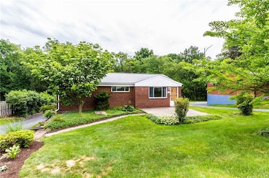 Plenty of green space to enjoy in the front yard, 