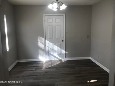 5313 Attleboro St, Jacksonville, FL 32205 - photo 4