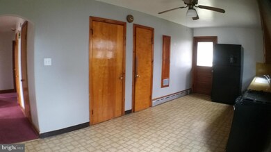 395 W Queen St, Chambersburg, PA 17201 - photo 7