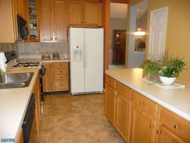 60 Black Eyed Susan Rd unit 326, Langhorne, PA 19047 - photo 6