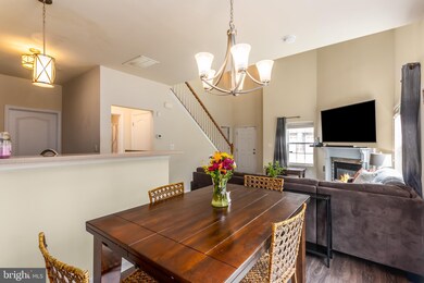 11158 Wortham Crest Cir unit 110, Manassas, VA 20109 - photo 6