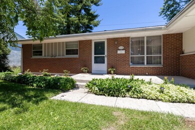 1442 Fullen Rd, Columbus, OH 43229 - photo 2