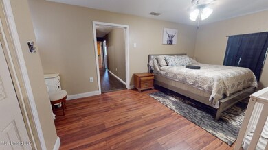 128 Darwins Dr, Lucedale, MS 39452 - photo 6