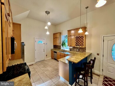 4035 8th St S, Arlington, VA 22204 - photo 4