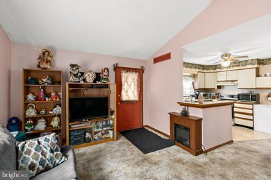 4018 Decatur St, Philadelphia, PA 19136 - photo 7