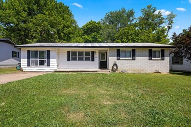 1008 S Janelle Ave, Fayetteville, AR 72701 - photo 2