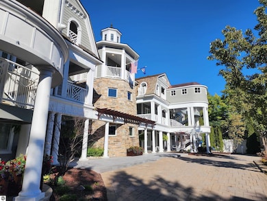 5707 S Lake St unit 13 F, Glen Arbor, MI 49636 - photo 2