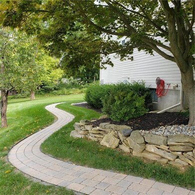 1935 Jenkins Dr, Easton, PA 18040 - photo 3