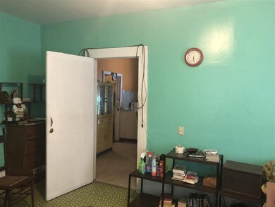 2301 Monterrey Ave, Laredo, TX 78040 - photo 4