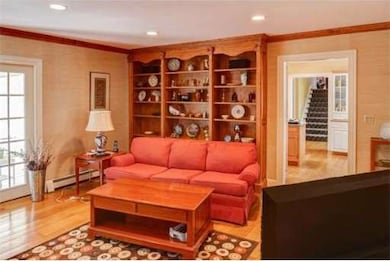 245 Leavitt St, Hingham, MA 02043 - photo 3
