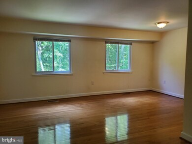 6067 Bonnie Bern Ct, Burke, VA 22015 - photo 6