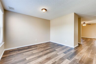 8716 Seven Oaks Ln, Denton, TX 76210 - photo 6