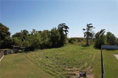 4501 Francisco Verrett Dr, New Orleans, LA 70126 - photo 4