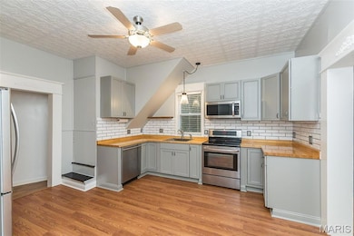 210 Reservoir Ave, Saint Charles, MO 63301 - photo 7