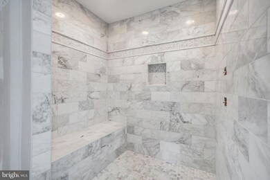 8707 Eaglebrook Ct, Alexandria, VA 22308 - photo 7